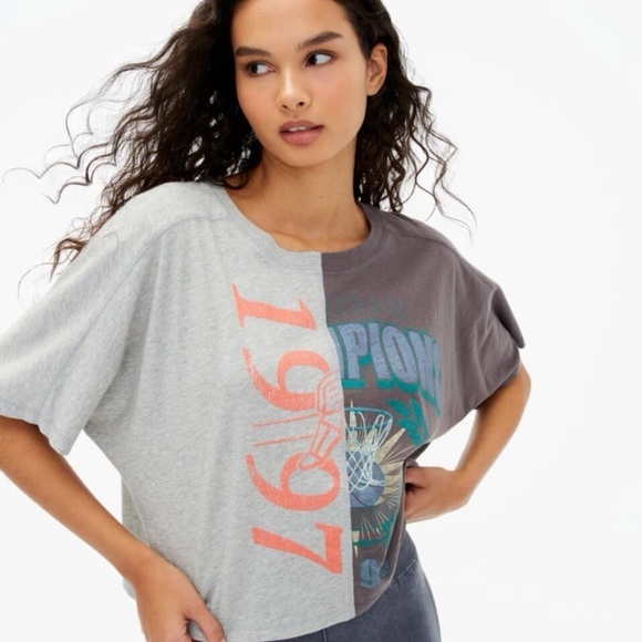 Aeropostale Tops - AEROPOSTALE “THE OG” TEE COLLECTION SPORTS SPLICED CROPPED BOYFRIEND TEE//SZ XS